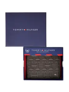 Tommy Hilfiger Men Brand Logo Textured Leather Two Fold Wallet
