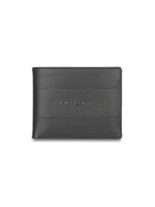 Tommy Hilfiger Men Leather Two Fold Wallet
