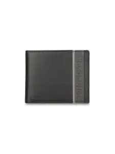 Tommy Hilfiger Men Leather Two Fold Wallet