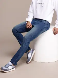 WROGN Men Slim Fit Light Fade Stretchable Jeans