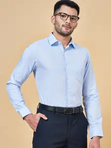 Peregrine by Pantaloons Slim Fit Micro Ditsy Printed Spread Collar Cotton Formal Shirt