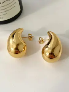 VAGHBHATT Teardrop Shaped Gold-Plated Studs Earrings