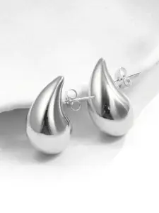 VAGHBHATT Silver- Plated Teardrop Shaped Stud Earrings