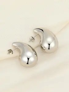 VAGHBHATT Silver- Plated Teardrop Shaped Stud Earrings