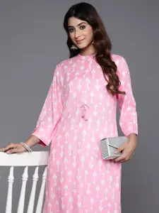 Indo Era Women Printed Pastels Kurta