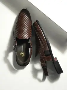House of Pataudi Textured Shoe-Style Sandals