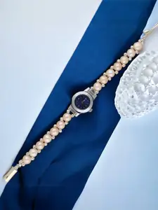 Sri Jagdamba Pearls Dealer Women Embellished Bracelet Style Analogue Watch JPOCT-22-122