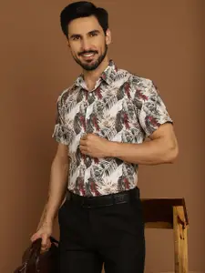 Indian Needle Classic Floral Printed Spread Collar Short Sleeves Formal Shirt