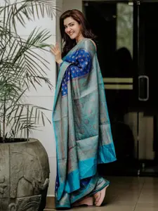 DIVASTRI Grey Woven Design Zari Pure Silk Kanjeevaram Saree