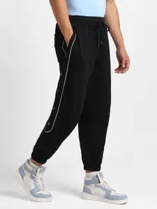 NOBERO Men Oversized Relaxed Joggers with Side Buttons