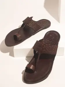 PRIVO by Inc.5 Textured Leather One Toe Kolhapuri Comfort Sandals