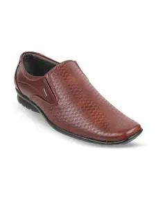 WALKWAY by Metro Men Textured Leather Formal Slip-On Shoes