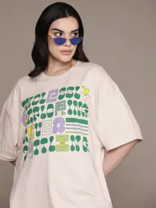 The Roadster Lifestyle Co. Printed Drop-Shoulder Sleeves Oversized T-shirt