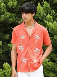 Campus Sutra Classic Tropical Printed Casual Shirt