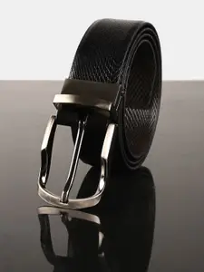BuckleUp Men Textured Leather Reversible Slim Belt