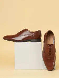 Ruosh Men Textured Formal Oxford Shoes