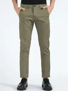 Flying Machine Men Straight Fit Mid-Rise Plain Cotton Chinos