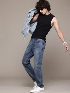 The Roadster Lifestyle Co. Men Relaxed Fit Light Fade Jeans