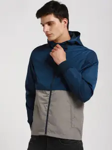 Dennis Lingo Colourblocked Hooded Lightweight Puffer Jacket