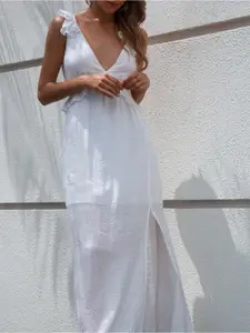 StyleCast White V-Neck Sleeveless Maxi Dress