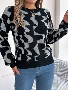 StyleCast Women Grey Boucle Printed Pullover