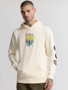 Snitch Men Cream-Coloured Printed Hooded Sweatshirt