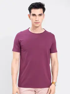 Snitch Burgundy Round Neck Slim Fit T-shirt