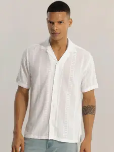 Snitch White Classic Boxy Geometric Embroidered Cuban Collar Casual Shirt