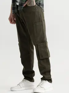 Snitch Men Olive Green Relaxed Fit Mildly Distressed Stretchable Jeans