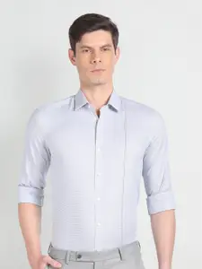 Arrow Slim Fit Micro Ditsy Printed Pure Cotton Formal Shirt