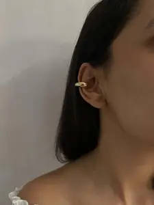ISHKAARA Gold-Plated Contemporary Ear Cuff