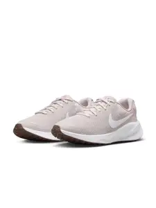 Nike Women Revolution 7 Running Shoes