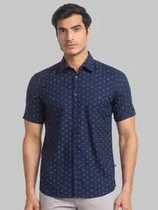 Parx Slim Fit Micro Ditsy Printed Spread Collar Pure Cotton Casual Shirt