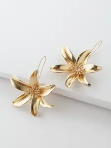 OOMPH Gold-Toned Floral Drop Earrings