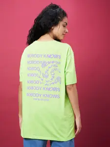Globus Typography Printed Drop Shoulder Sleeves Oversized Cotton Longline T-shirt