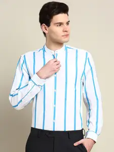 INVICTUS Standard Slim Fit Vertical Striped Cotton Formal Shirt