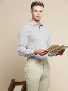 INVICTUS Standard Slim Fit Micro Ditsy Printed Long Sleeve Cotton Formal Shirt