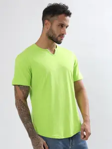 WEARDUDS Men Green V-Neck T-shirt