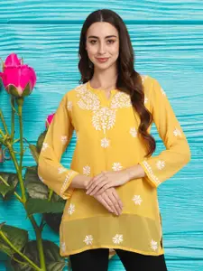 PARAMOUNT CHIKAN Women Embroidered Lucknowi Chikankari Georgette Kurti