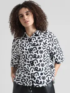 ONLY Abstract Printed Spread Collar Casual Shirt