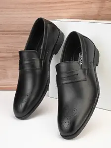 Fentacia Men Slip-On Formal Shoes
