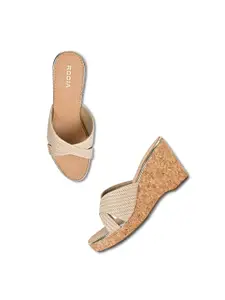 Rocia Beige Flatform Sandals