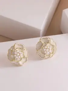 VAGHBHATT Gold-Plated Floral Studs Earrings