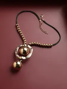 SOHI Gold Plated Necklace