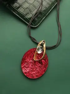 SOHI Gold Plated Necklace