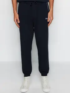 Trendyol Men Cotton Mid-Rise Joggers