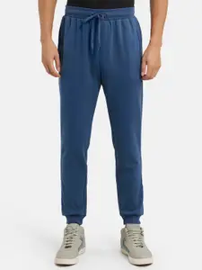 Jockey Combed Cotton Rich Slim Fit Jogger with Zipper Pockets-AM02