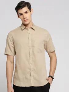 SHOWOFF Standard Slim Fit Opaque Casual Shirt