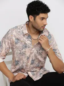 SHOWOFF Men Cream-Coloured Smart Slim Fit Opaque Printed Casual Shirt