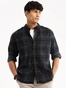 SHOWOFF Standard Slim Fit Tartan Checked Spread Collar long Sleeves Cotton Casual Shirt